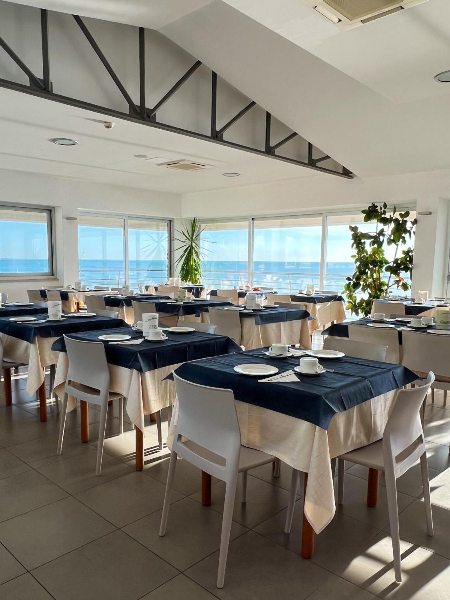 Hotel Ideal Купра-Мариттіма Екстер'єр фото