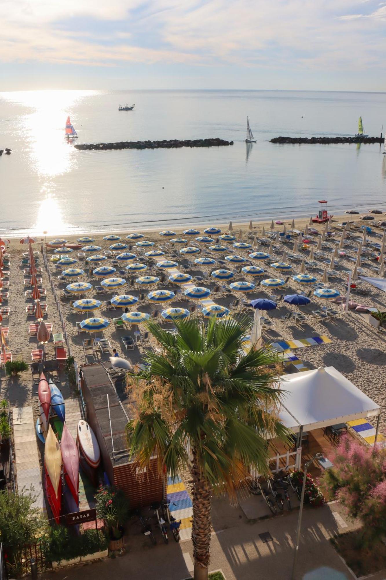 Hotel Ideal Купра-Мариттіма Екстер'єр фото