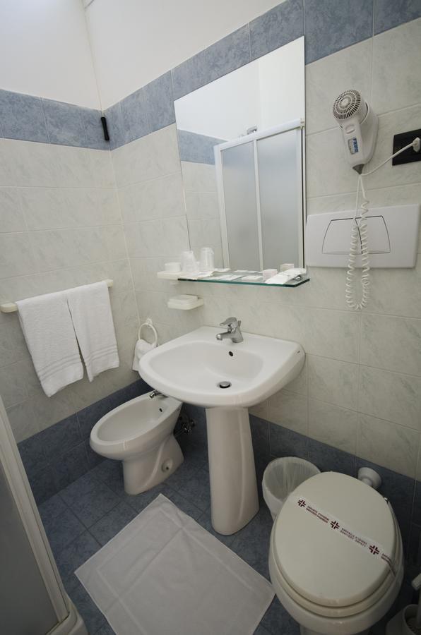 Hotel Ideal Купра-Мариттіма Екстер'єр фото